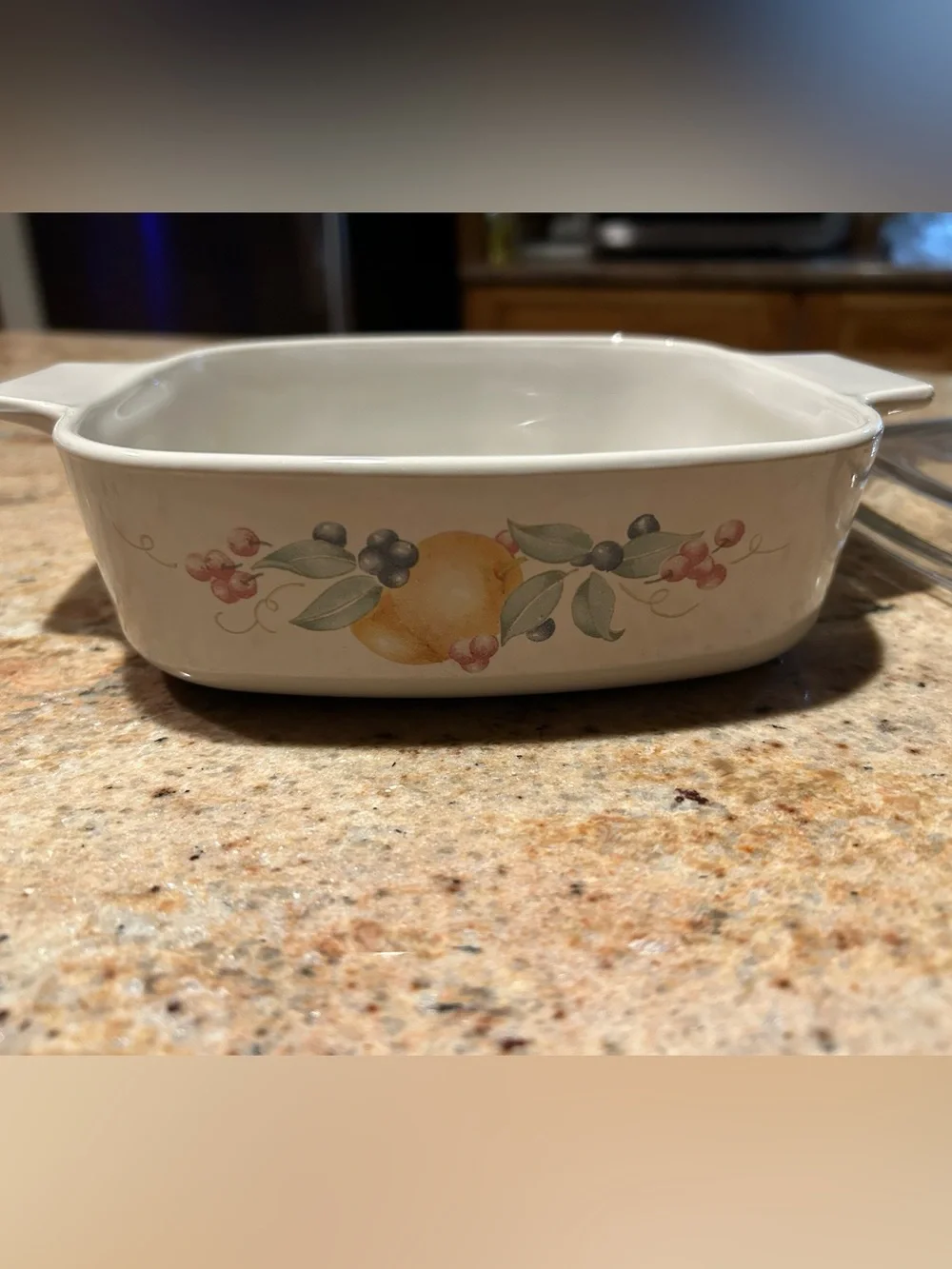 Corningware “Abundance” #A-1-B 1 liter Covered Casserole w/Pyrex Lid A-7-C.